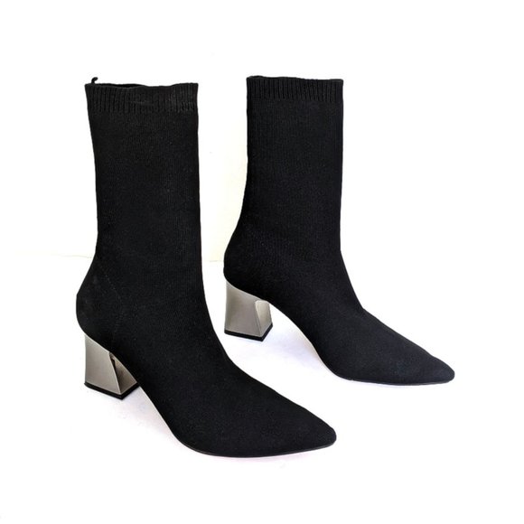 Zara Woman Black Pointed Toe Block Heel 